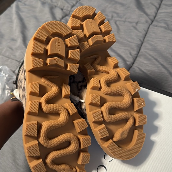 Authentic Gucci women wood boot size 7(37 us) - Picture 5 of 8